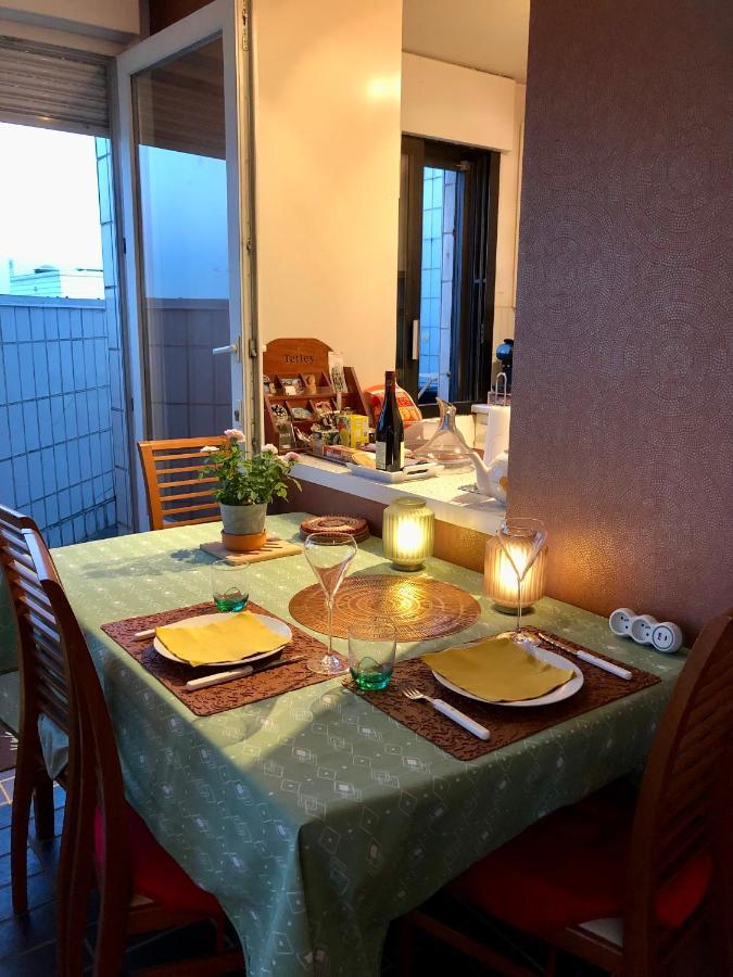 Apartment Nid De Reve, Vue Imprenable Sur Et Terrasse 10m2 Paris