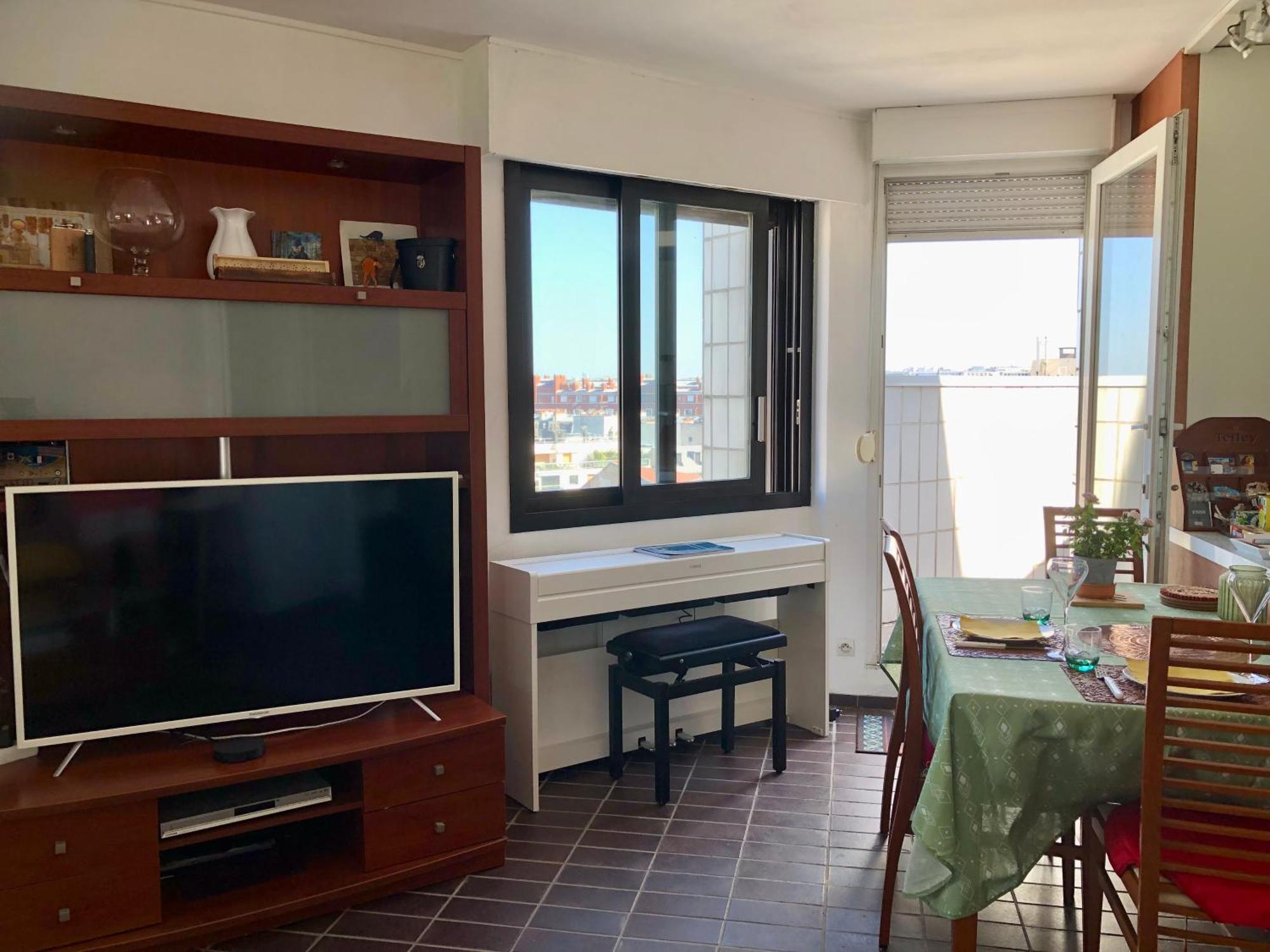 Nid De Reve, Vue Imprenable Sur Et Terrasse 10m2 * Paris